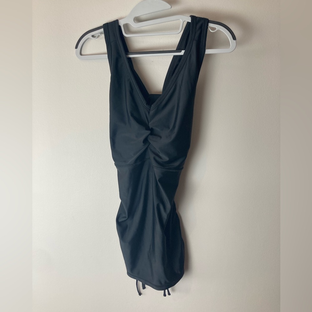 UV Skinz tank swim top